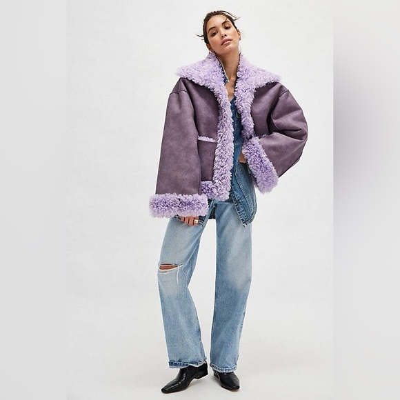 Free People Kiki Oversized Sherpa Jacket in Lilac - Picture 4 of 9